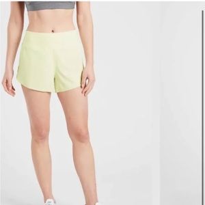 Athleta Run With It 3.5" Short